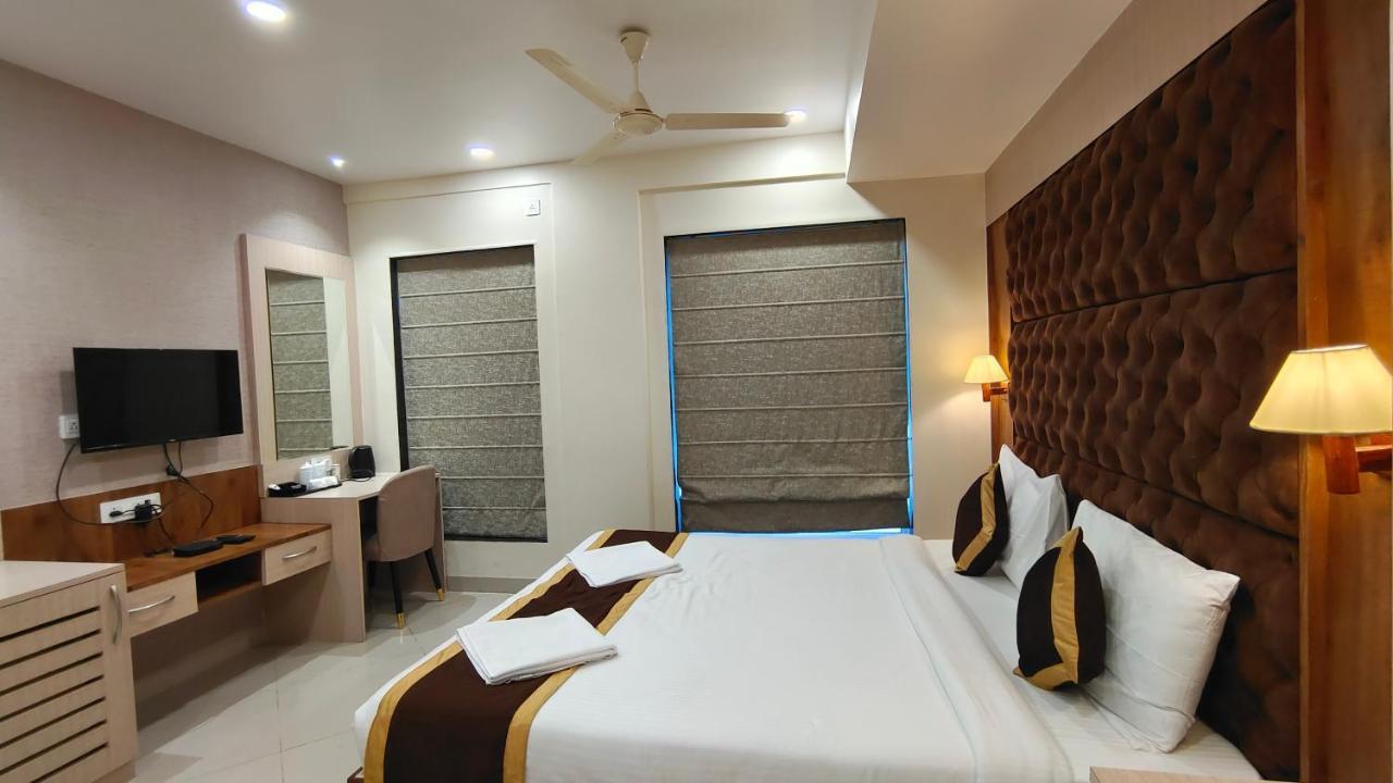 The Panash - Hotel & Banquet Kolkata Exterior photo